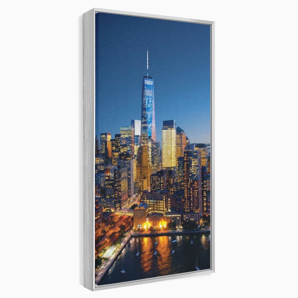 Tablou canvas cu panoramic nocturn cu zghiet-nori din new york, in rama de aluminiu argintiu